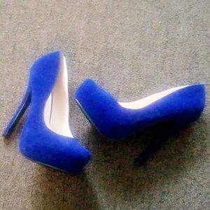 Royal heels